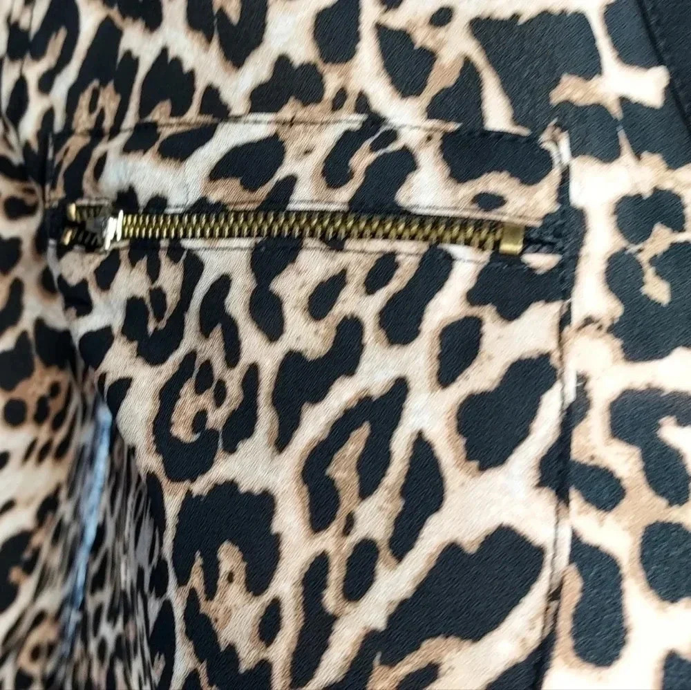 MNK Womens Leopord Print Blouse 100% Polyester Small - Picture 4 of 13